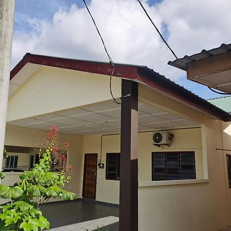 Homestay Che Wan Κουαντάν Εξωτερικό φωτογραφία